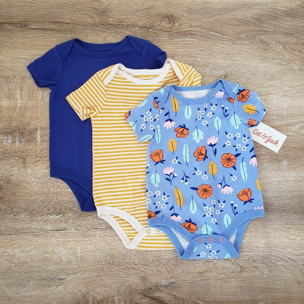 Baby Girl's Three Piece Short Sleeve Onesie Set